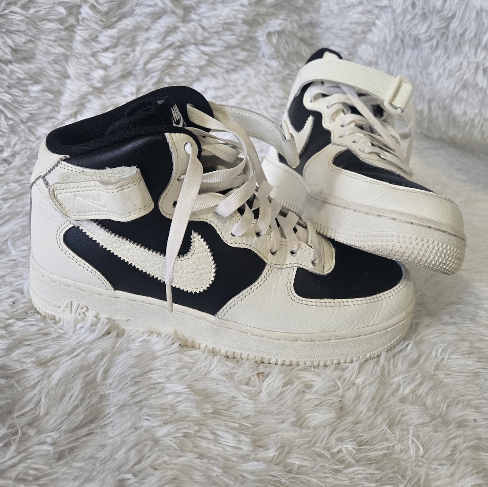 AIR FORCE 1 '07 MID MNS WMNS 8.5